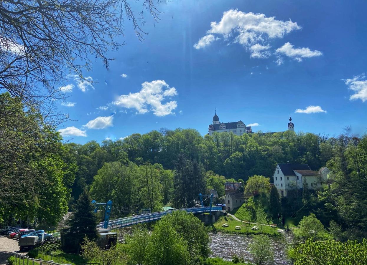 Das Muldenschloesschen - Gaestehaus & Restaurant Lunzenau Buitenkant foto